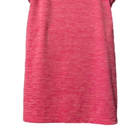 NWOT Medium Under Armour Heat Gear pink sleeveless v-neck tank top - Picture 9 of 13